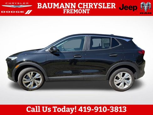 Used 2025 Buick Encore GX Preferred FWD image 3