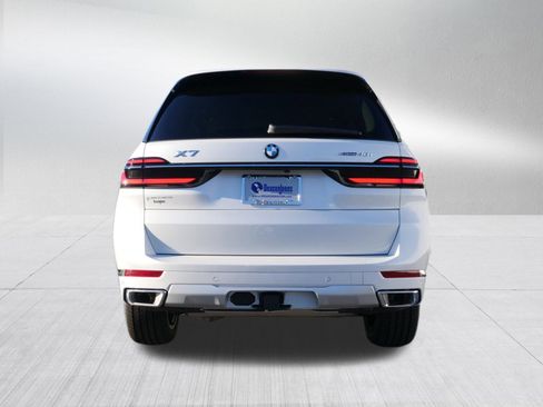 New 2026 BMW X7 xDrive40i w/ Premium Package image 4