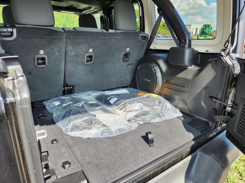 New 2025 Jeep Wrangler Sport S image 8