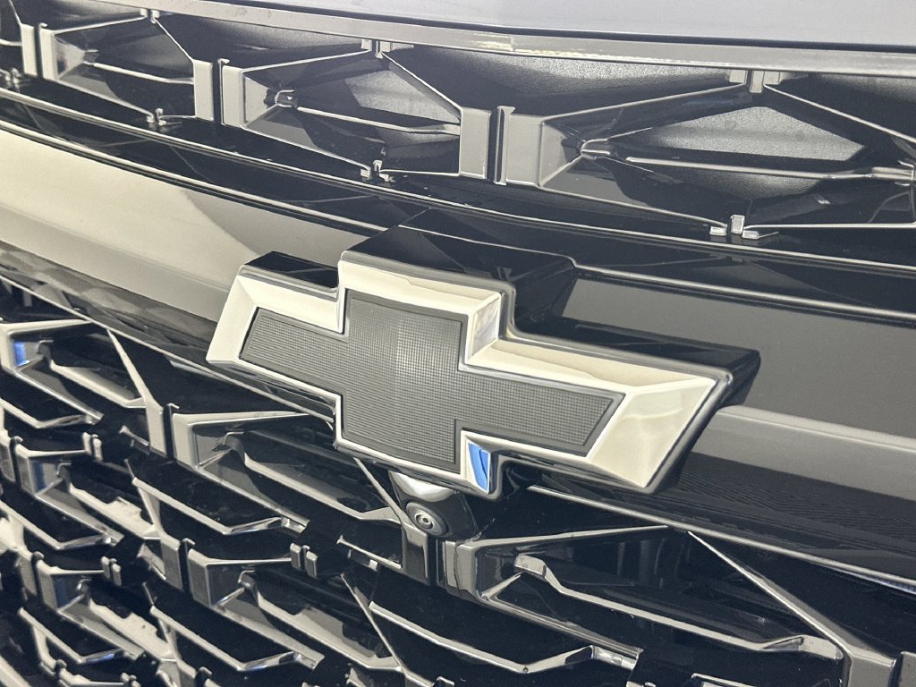 New 2027 Chevrolet Traverse RS w/ LPO, Floor Liner Package AWD/4WD image 33