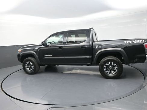 Used 2021 Toyota Tacoma TRD Off-Road AWD/4WD image 49