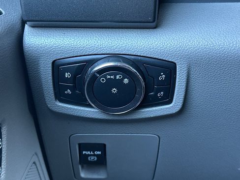 Used 2018 Ford F150 XLT RWD image 25