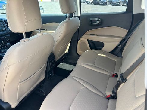 Used 2018 Jeep Compass Sport AWD/4WD image 28