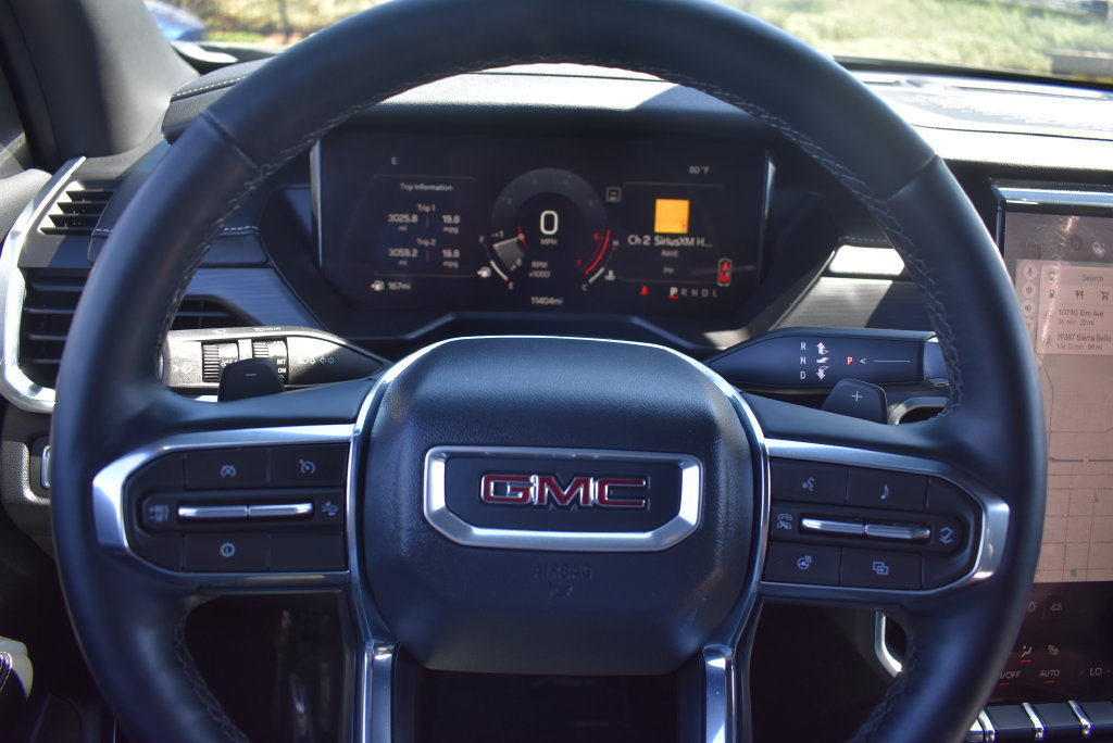 Used 2026 GMC Acadia Elevation FWD image 24