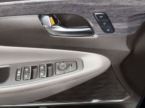 Used 2020 Hyundai Santa Fe Limited image 21