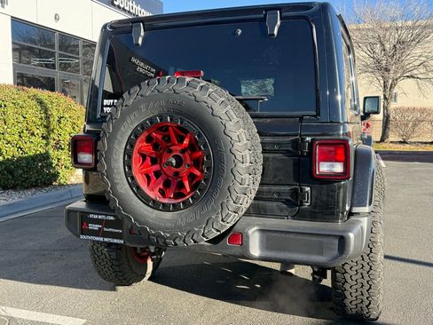 Used 2021 Jeep Wrangler Unlimited Sahara w/ Uconnect 4C Nav & Sound Group image 34