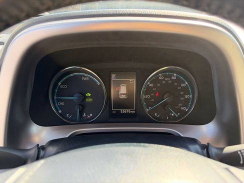 Used 2018 Toyota RAV4 XLE AWD/4WD image 19