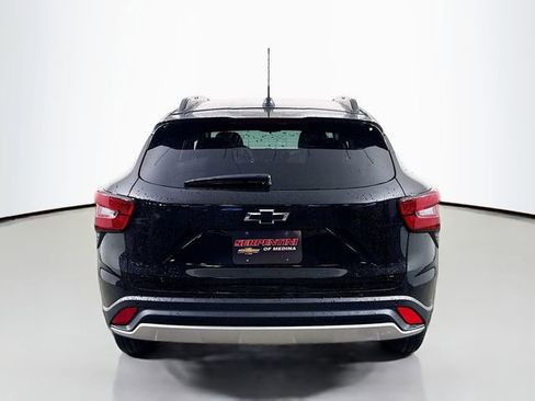 New 2026 Chevrolet Trax LT w/ Driver Confidence Package FWD image 7