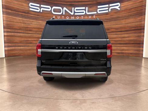Used 2022 Ford Expedition Max XLT image 5