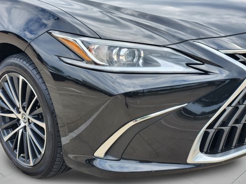 Used 2025 Lexus ES 350 w/ Premium Package FWD image 37