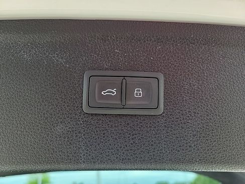 Used 2023 Audi Q5 2.0T Premium w/ Convenience Package AWD/4WD image 23