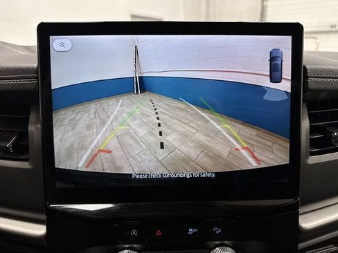 Used 2024 Ford Expedition Max XLT image 10