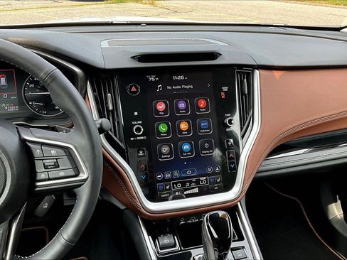 Used 2025 Subaru Outback Touring XT image 6