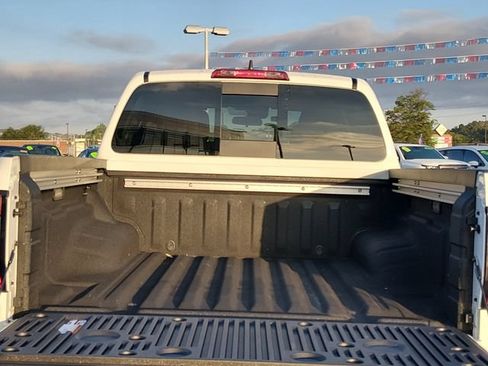 Certified 2026 Nissan Frontier SV w/ SV Convenience Package RWD image 15