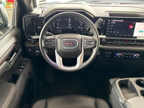 Used 2025 GMC Sierra 1500 SLT AWD/4WD image 16