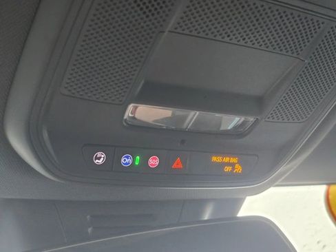 Certified 2025 Chevrolet Equinox EV LT w/ Convenience Package image 43