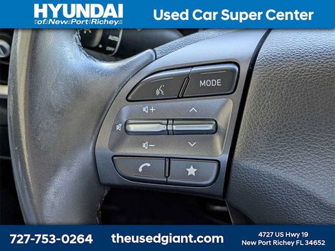 Used 2023 Hyundai Kona Limited AWD/4WD image 35