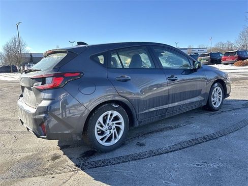 Used 2024 Subaru Impreza 2.0i image 3