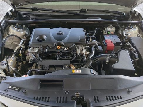 Used 2019 Toyota Camry XSE image 32
