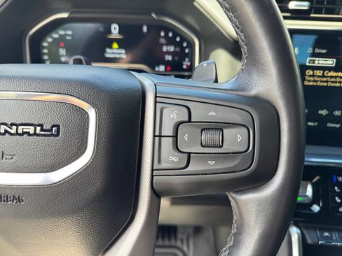 Used 2024 GMC Sierra 1500 Denali AWD/4WD image 21