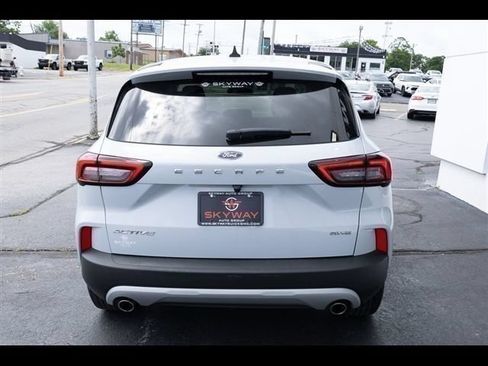 Used 2025 Ford Escape Active AWD/4WD image 4