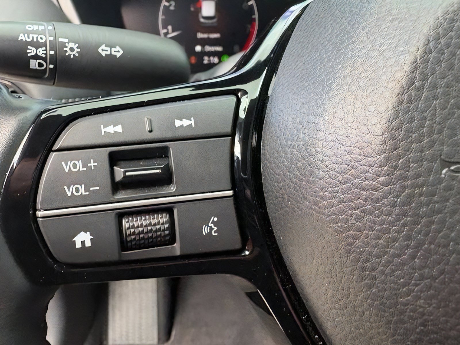 Used 2025 Honda HR-V EX-L image 19