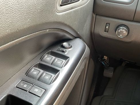 Used 2020 Chevrolet Colorado LT RWD image 14
