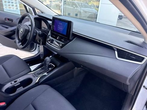 Used 2023 Toyota Corolla LE FWD image 29