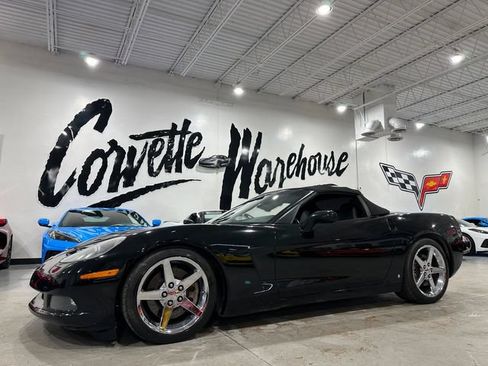 Used 2007 Chevrolet Corvette Convertible w/ Preferred Equipment Group RWD image 3