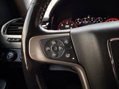 Used 2015 GMC Yukon Denali w/ Premium Package AWD/4WD image 18