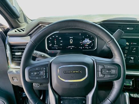 Used 2026 GMC Sierra 2500 Denali Ultimate AWD/4WD image 14