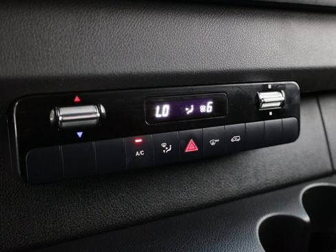 Used 2023 Mercedes-Benz Sprinter 2500 image 16