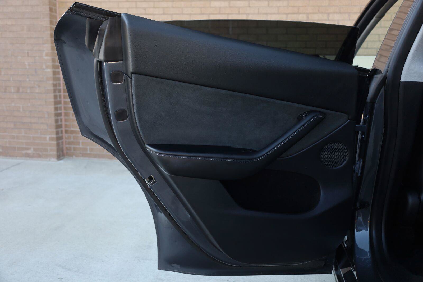 Used 2023 Tesla Model Y Long Range AWD/4WD image 20