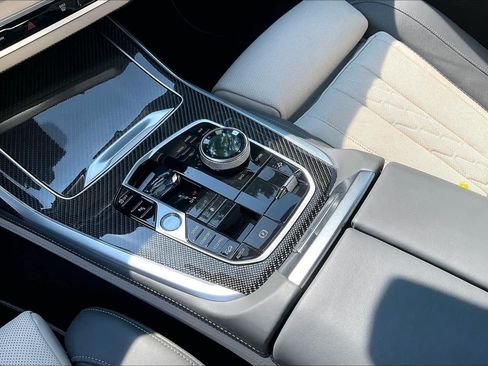 Used 2024 BMW X7 M60i w/ Executive Package AWD/4WD image 16