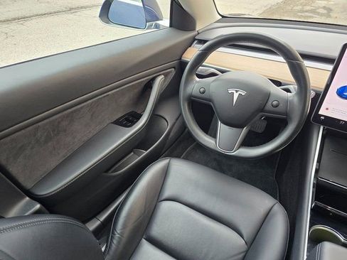 Used 2018 Tesla Model 3 Long Range image 22