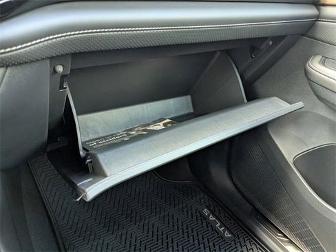 New 2026 Volkswagen Atlas SE image 25