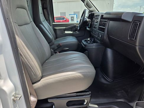 Certified 2025 Chevrolet Express 2500 w/ Driver Convenience Package RWD image 13