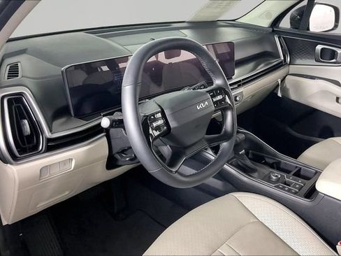 Certified 2026 Kia Sorento S w/ S Panoramic Sunroof Package FWD image 16