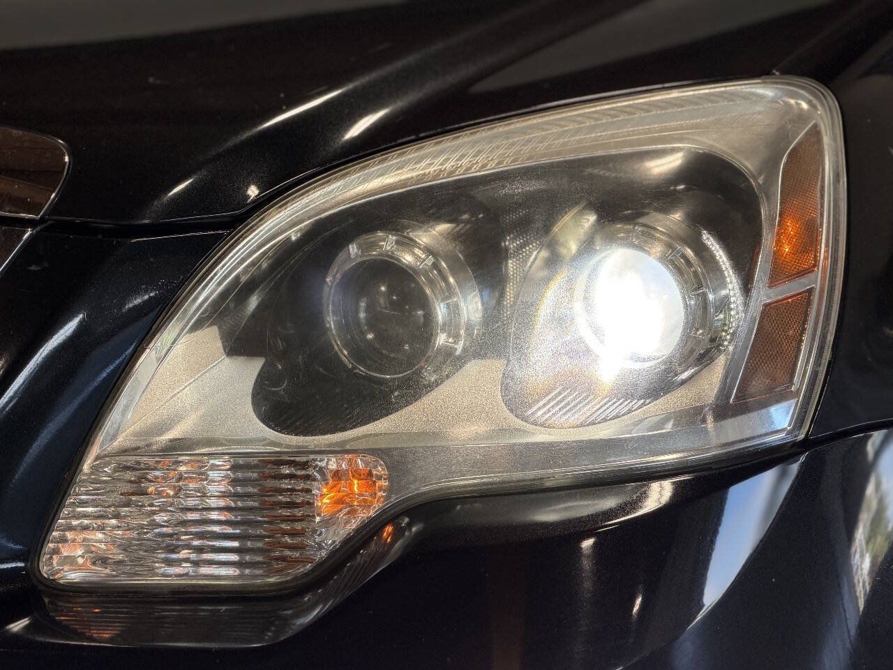 Used 2012 GMC Acadia Denali AWD/4WD image 21