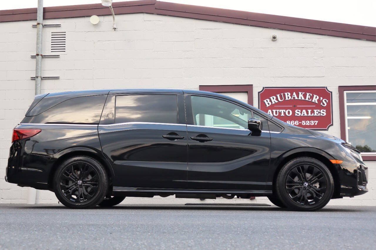 Used 2025 Honda Odyssey Sport-L image 1