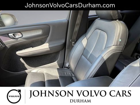 Used 2023 Volvo XC40 B5 Plus w/ Driver Assist Package AWD/4WD image 24
