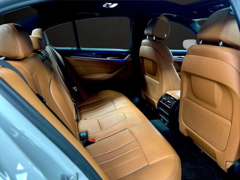 Used 2019 BMW 540i xDrive w/ Convenience Package AWD/4WD image 18