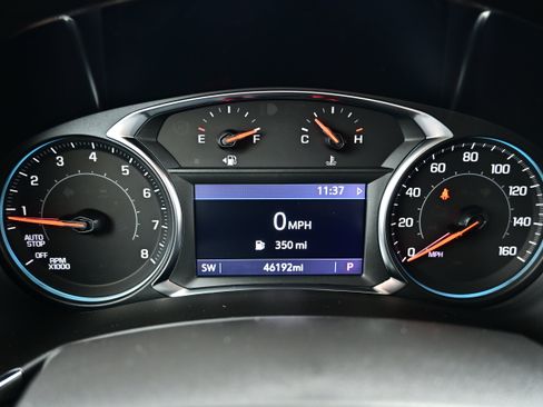 Used 2023 Chevrolet Equinox RS w/ RS Leather Package AWD/4WD image 16