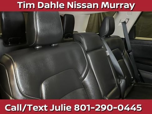 Used 2025 Nissan Pathfinder SL AWD/4WD image 19