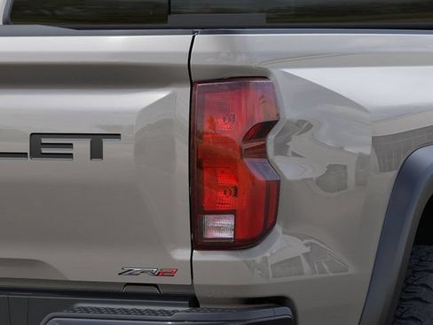 New 2026 Chevrolet Colorado ZR2 w/ Technology Package AWD/4WD image 11