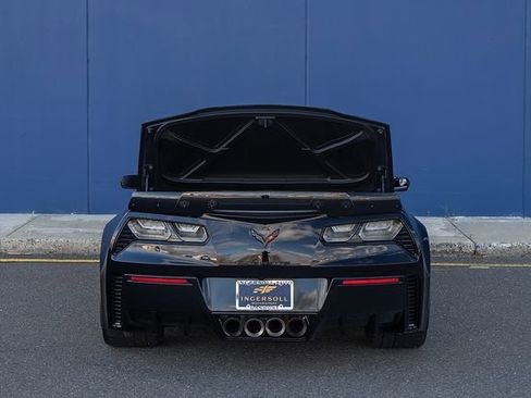 Used 2016 Chevrolet Corvette Z06 w/ 3LZ Preferred Equipment Group image 22