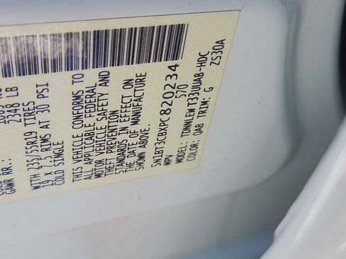 Used 2023 Nissan Rogue SL w/ SL Premium Package image 7