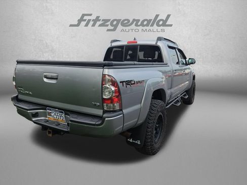 Used 2015 Toyota Tacoma 4x4 Double Cab w/ TRD Sport Package image 6