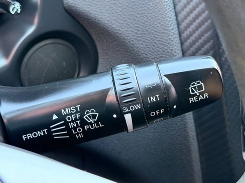 Used 2020 Mitsubishi Outlander Sport ES FWD image 32