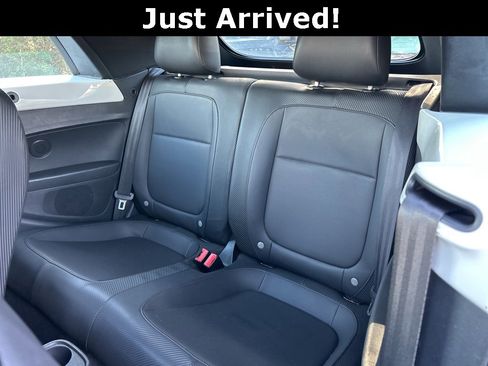 Used 2015 Volkswagen Beetle 1.8T image 7